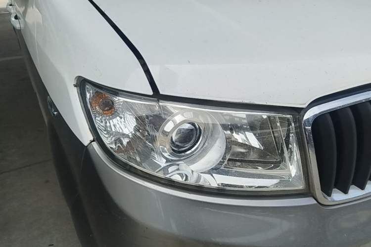Used Jinbei New Hiace X30L  Right Front Headlight