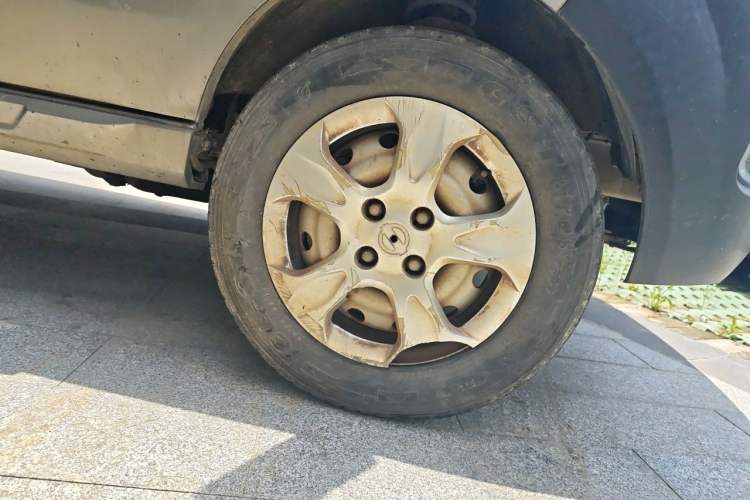 Used Jinbei New Hiace X30L 2018 1.5L Wealth Edition DLCG14 Right Front Wheel Hub