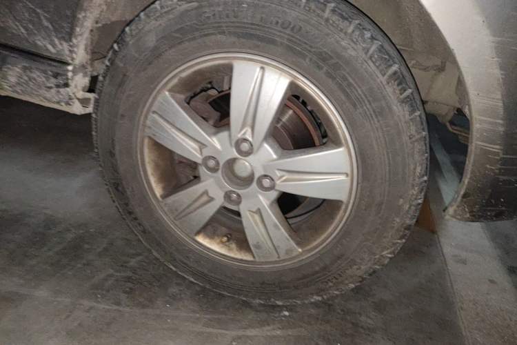 Used Jinbei New Hiace X30L 2018 1.3L Business Edition DLCG12 Right Front Wheel Hub