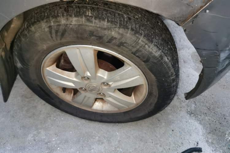 Used Jinbei New Hiace X30L 2018 1.5L Wealth Edition DLCG14 Right Front Wheel Hub