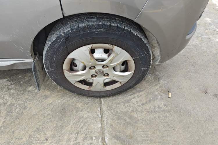 Used Jinbei New Hiace X30L 2018 1.5L Wealth Edition DLCG14 Right Front Wheel Hub