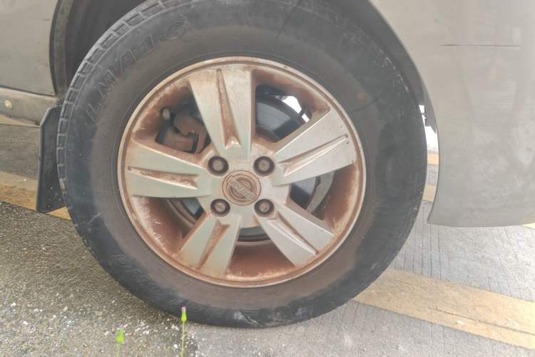 Used Jinbei New Hiace X30L 2018 1.5L Box Truck Wealth Edition DLCG14 Right Front Wheel Hub