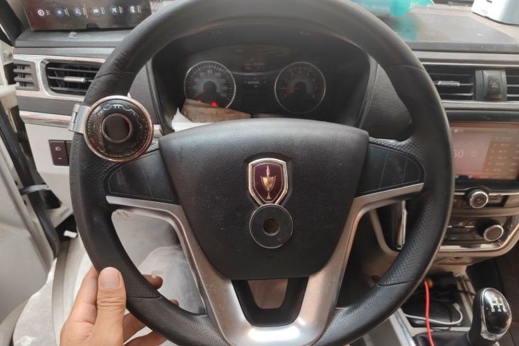 Used Jinbei New Hiace X30L 2018 1.5L Box Truck Wealth Edition DLCG14 Steering Wheel