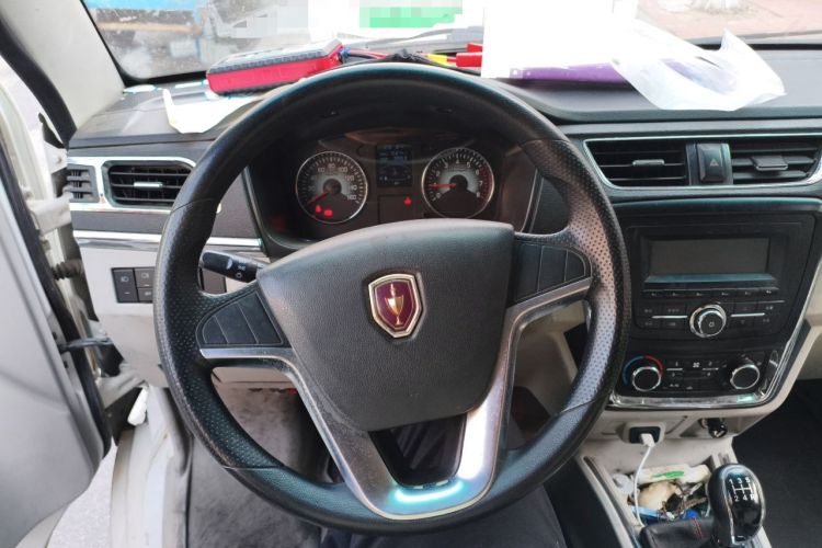 Used Jinbei New Hiace X30L 2018 1.3L Box Truck Wealth Edition DLCG12 Steering Wheel