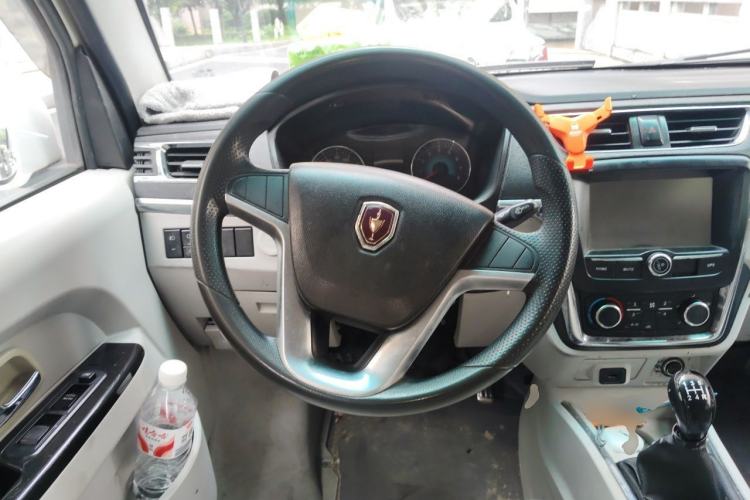 Used Jinbei New Hiace X30L 2018 1.5L Box Truck Business Edition Natural Gas DLCG14 Steering Wheel