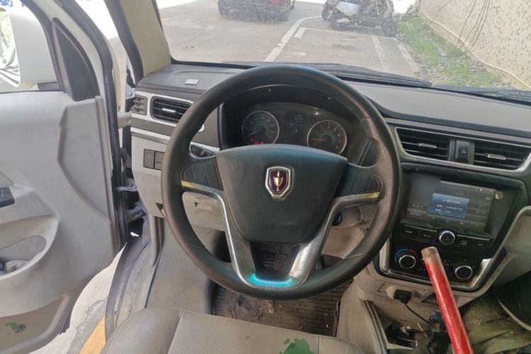 Used Jinbei New Hiace X30L 2018 1.5L Box Truck Wealth Edition DLCG14 Steering Wheel