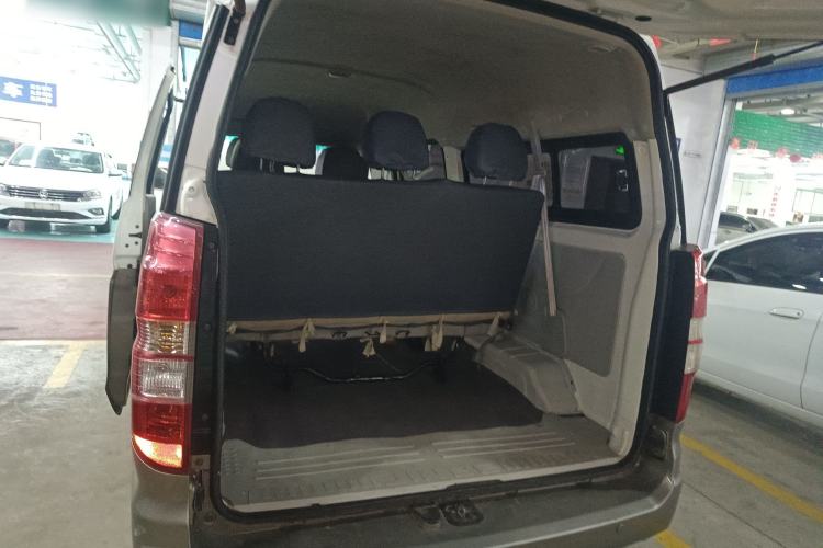 Used Jinbei New Hiace X30L 2018 1.5L Wealth Edition DLCG14 Trunk