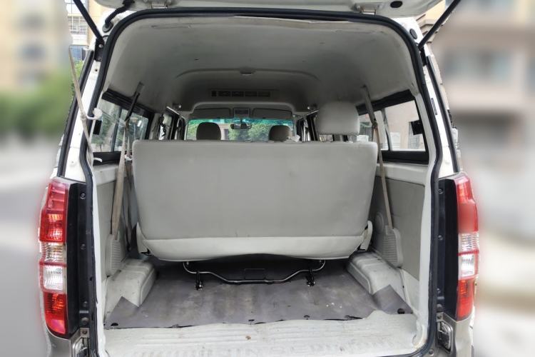 Used Jinbei New Hiace X30L 2018 1.5L Box Truck Business Edition Natural Gas DLCG14 Trunk