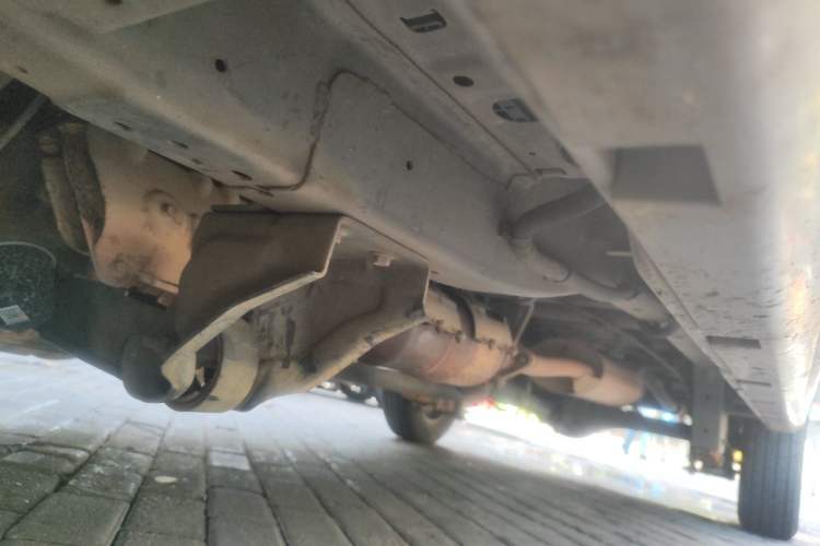 Used Jinbei New Hiace X30L 2019 1.5L Wealth Edition China VI SWC15M Chassis Front Left