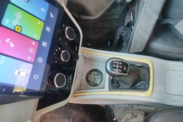 Used Jinbei New Hiace X30L 2019 1.5L Wealth Edition China VI SWC15M Gear Lever
