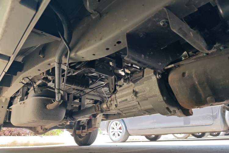 Used Jinbei New Hiace X30L 2019 1.5L Wealth Edition China VI SWC15M Chassis Rear Left