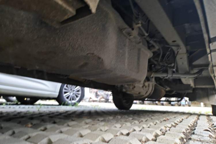 Used Jinbei New Hiace X30L 2019 1.5L Wealth Edition China VI SWC15M Chassis Rear Right