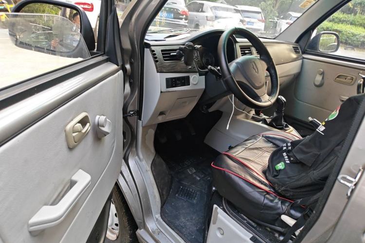 Used Jinbei New Hiace X30L 2019 1.5L Wealth Edition China VI SWC15M Driver Seat