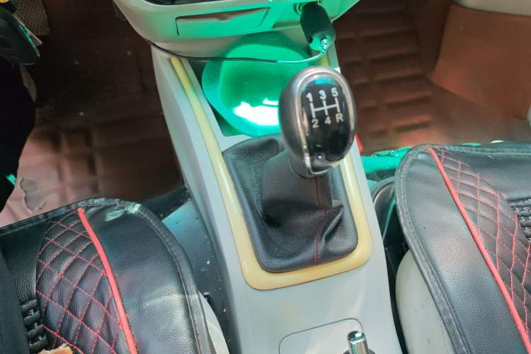 Used Jinbei New Hiace X30L 2019 1.5L Wealth Edition China VI SWC15M Gear Lever