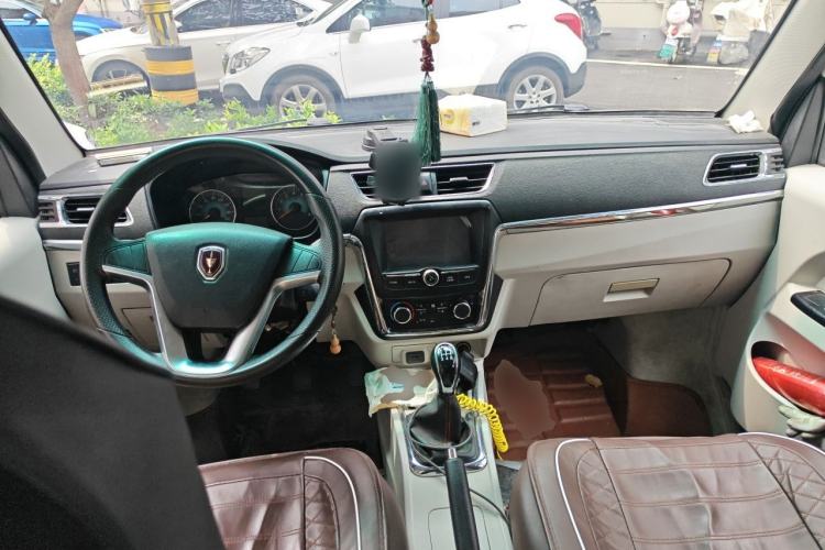 Used Jinbei New Hiace X30L 2019 1.5L Business Edition China VI SWC15M Center Console