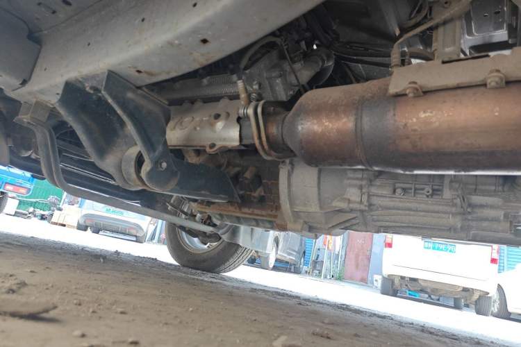Used Jinbei New Hiace X30L  Chassis Front Left