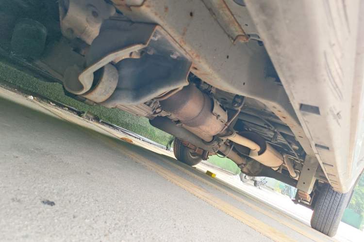 Used Jinbei New Hiace X30L  Chassis Front Left