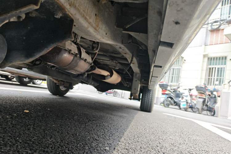 Used Jinbei New Hiace X30L 2019 1.5L Business Edition China VI SWC15M Chassis Front Left