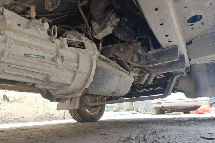 Used Jinbei New Hiace X30L  Chassis Front Right