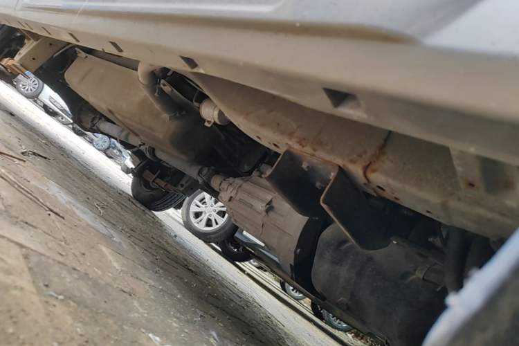Used Jinbei New Hiace X30L  Chassis Front Right