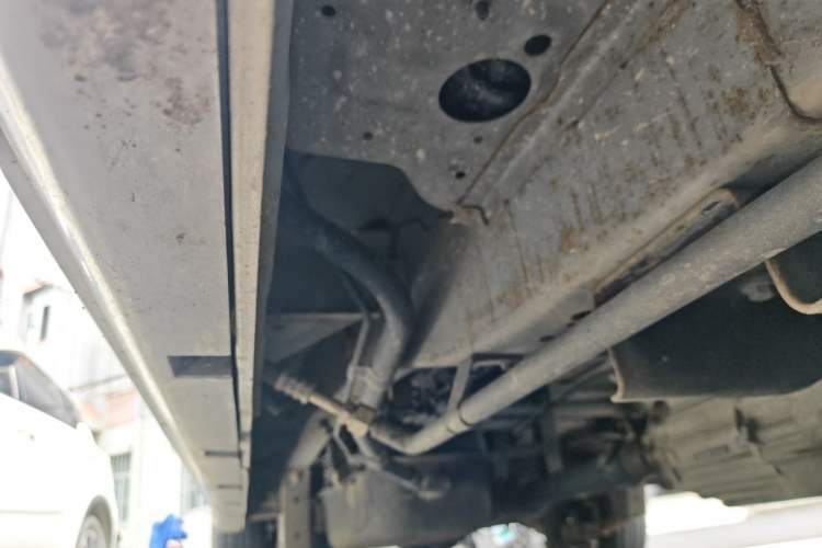 Used Jinbei New Hiace X30L 2019 1.5L Business Edition China VI SWC15M Chassis Front Right