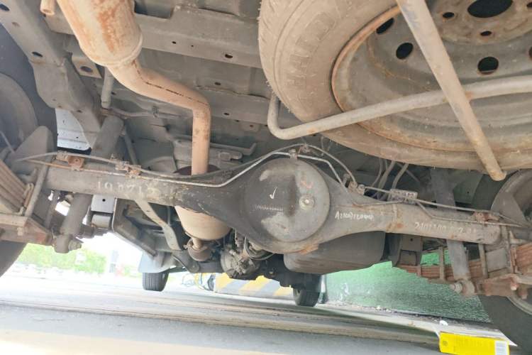 Used Jinbei New Hiace X30L  Chassis Rear