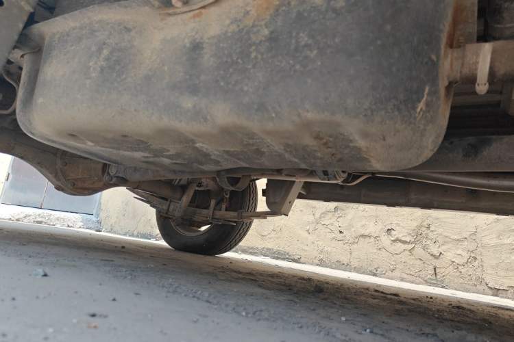 Used Jinbei New Hiace X30L  Chassis Rear Right
