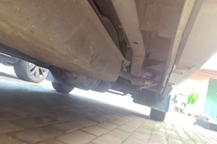 Used Jinbei New Hiace X30L  Chassis Rear Right