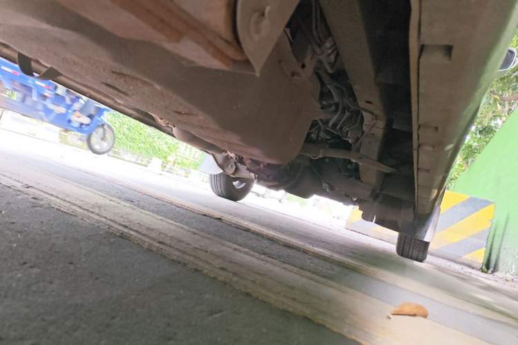 Used Jinbei New Hiace X30L  Chassis Rear Right