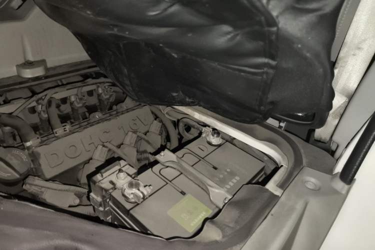 Used Jinbei New Hiace X30L  Engine Bay Left