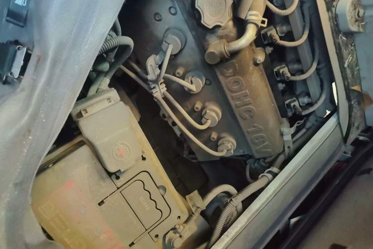 Used Jinbei New Hiace X30L  Engine Bay Right