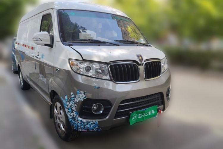 Used Jinbei New Hiace X30L 2019 1.5L Cargo Van Wealth Edition China VI SWC15M Front Right 45 Deg