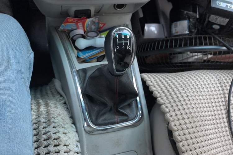 Used Jinbei New Hiace X30L 2019 1.5L Cargo Van Wealth Edition China VI SWC15M Gear Lever