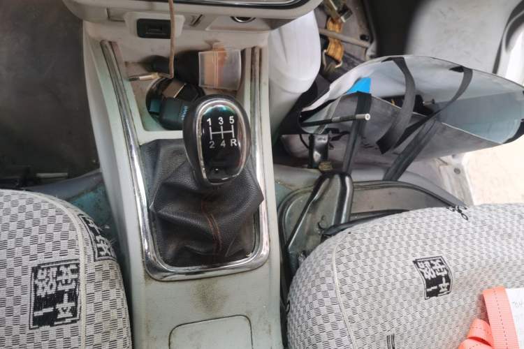 Used Jinbei New Hiace X30L 2019 1.5L Cargo Van Wealth Edition China VI SWC15M Gear Lever
