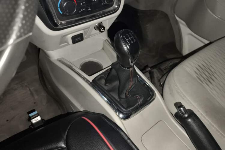 Used Jinbei New Hiace X30L  Gear Lever