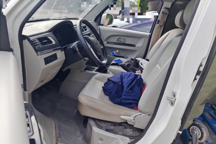 Used Jinbei New Hiace X30L 2019 1.5L Van Business Edition China VI SWC15M Left Front Seat