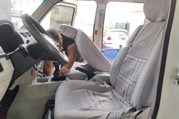 Used Jinbei New Hiace X30L  Left Front Seat