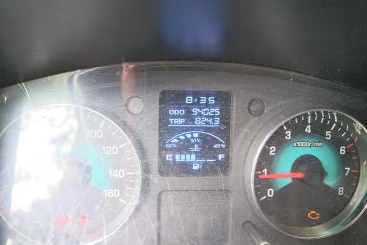 Used Jinbei New Hiace X30L  Odometer Close Up