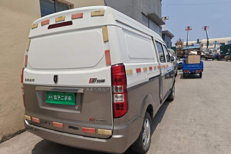 Used Jinbei New Hiace X30L  Rear Right 45 Deg