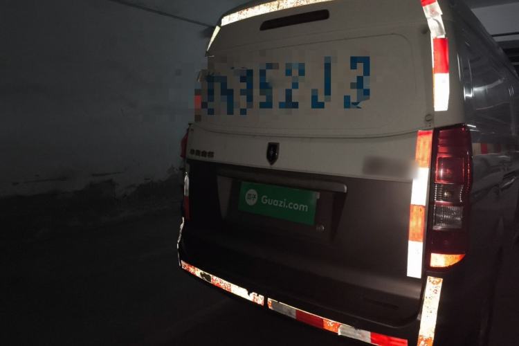 Used Jinbei New Hiace X30L  Rear