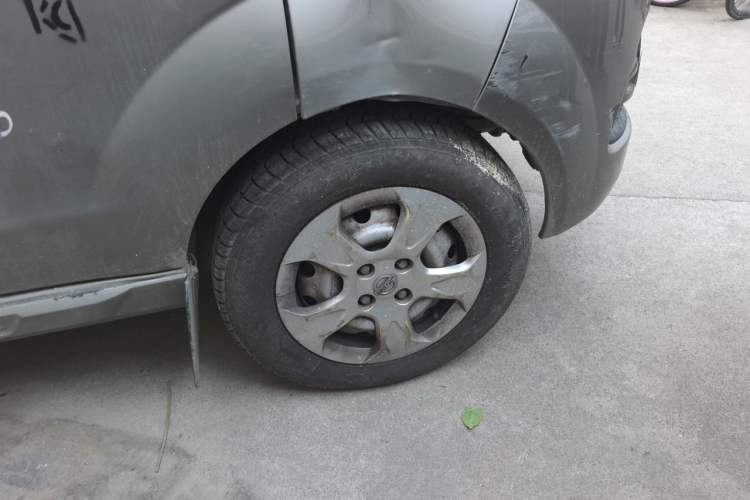 Used Jinbei New Hiace X30L 2019 1.5L Cargo Van Wealth Edition China VI SWC15M Right Front Wheel Hub