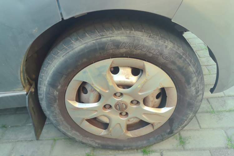 Used Jinbei New Hiace X30L  Right Front Wheel Hub