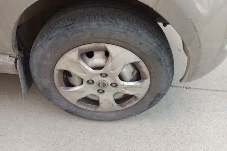 Used Jinbei New Hiace X30L 2019 1.5L Wealth Edition China VI SWC15M Right Front Wheel Hub