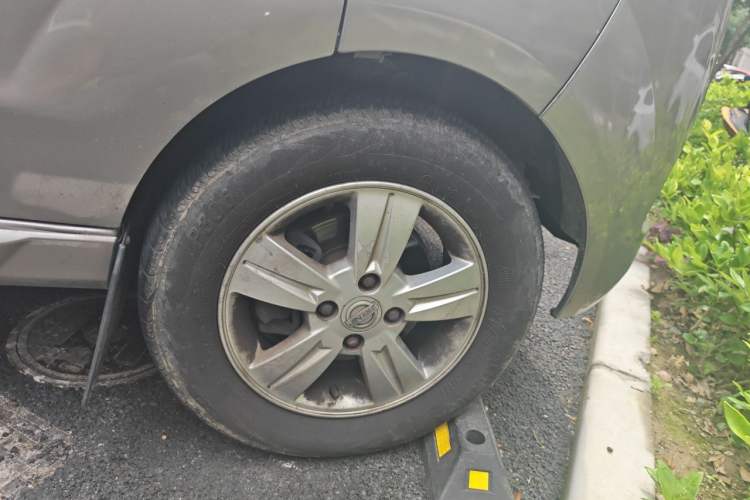 Used Jinbei New Hiace X30L 2019 1.5L Business Edition China VI SWC15M Right Front Wheel Hub