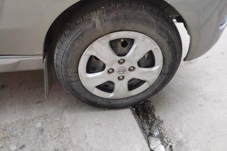 Used Jinbei New Hiace X30L 2019 1.5L Cargo Van Wealth Edition China VI SWC15M Right Front Wheel Hub