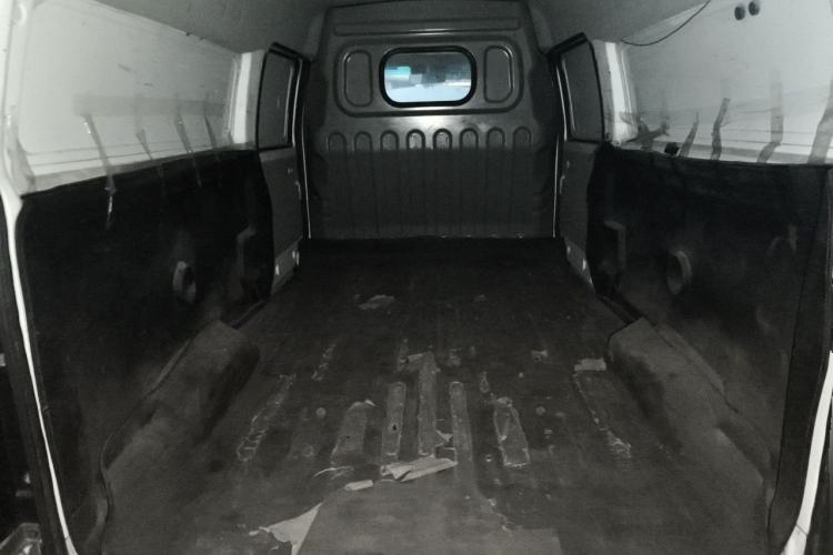 Used Jinbei New Hiace X30L  Trunk