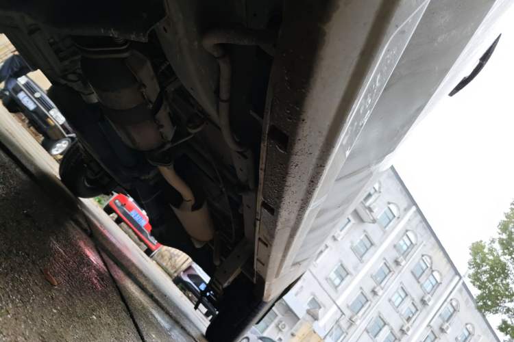Used Jinbei New Hiace X30L 2019 1.5L Wealth Edition China VI SWC15M Chassis Front Left
