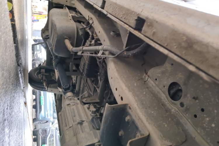 Used Jinbei New Hiace X30L 2019 1.5L Wealth Edition China VI SWC15M Chassis Front Right