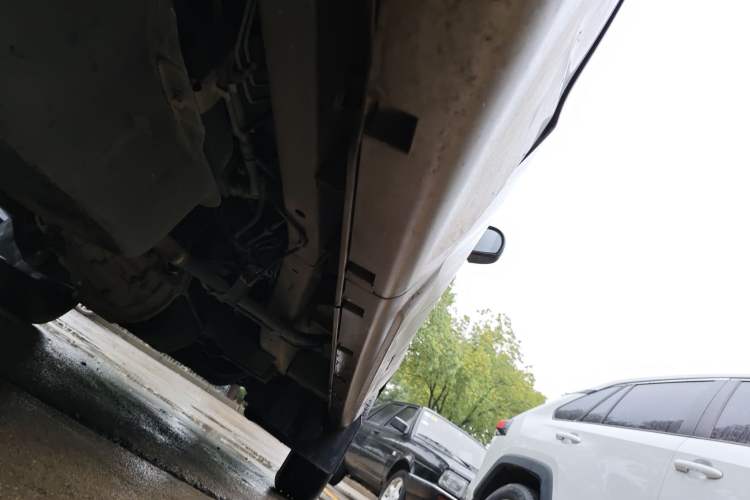 Used Jinbei New Hiace X30L 2019 1.5L Wealth Edition China VI SWC15M Chassis Rear Right