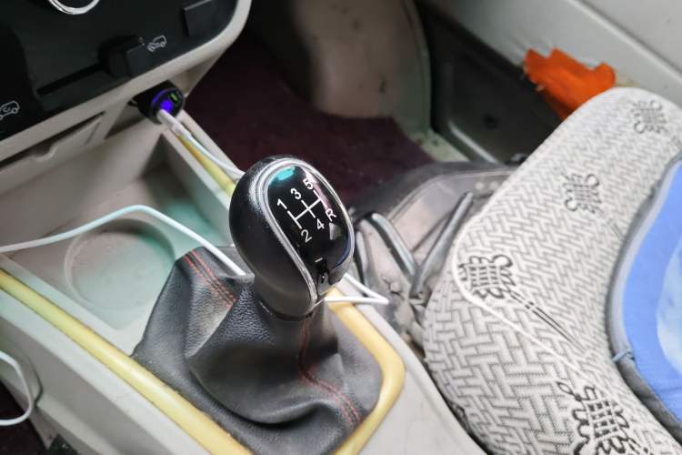 Used Jinbei New Hiace X30L 2019 1.5L Wealth Edition China VI SWC15M Gear Lever